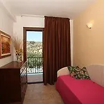 AgriCostella Tranquillita' a pochi minuti dal mare di Vieste, Piscina e Parcheggio Alloggio per agriturismo Vieste