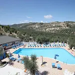 Alloggio per agriturismo AgriCostella Tranquillita' a pochi minuti dal mare di Vieste, Piscina e Parcheggio Vieste