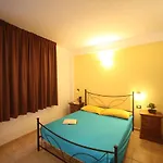 AgriCostella Tranquillita' a pochi minuti dal mare di Vieste, Piscina e Parcheggio Alloggio per agriturismo