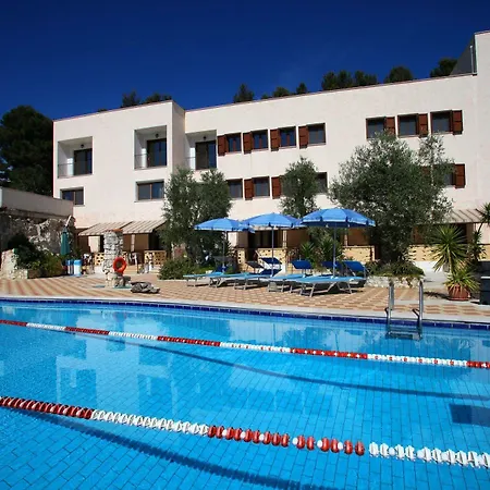 Agricostella Tranquillita' A Poco Dal Mare Di Vieste, Piscina E Parcheggio * Vieste